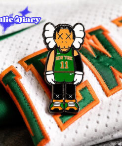 Jalen-Brunson-Knicks-KAWS-Button-Pin-3.jpg