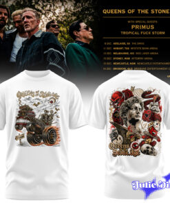Queens-of-the-Stone-Age-_-Queens-of-the-Stone-Age-_26-Tour-Hoodie-_-Tee-11.jpg